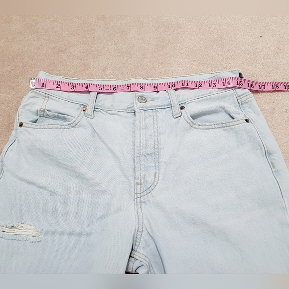 Old Navy High Rise Slouchy Straight Jeans Light Wash 100% Cotton Women’s Size 4 - Picture 6 of 13